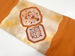 変わり華紋に花模様織り出し　名古屋帯